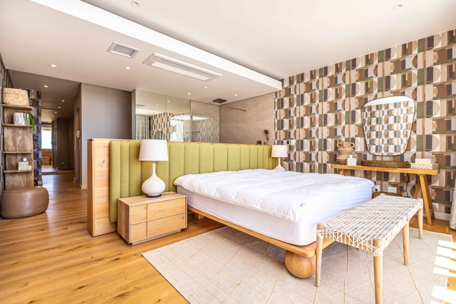 4 Bedroom Property for Sale in Fresnaye Western Cape